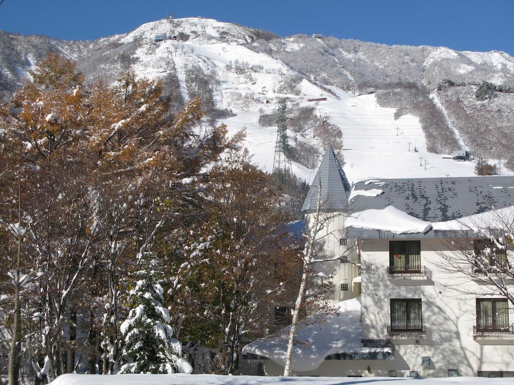 汤泽町 Grindelwald酒店 外观 照片